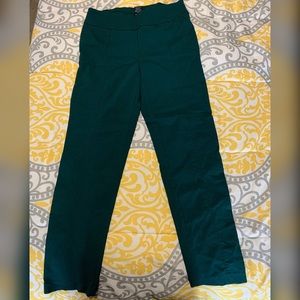 HUNTER GREEN Pull-On Casual Pants